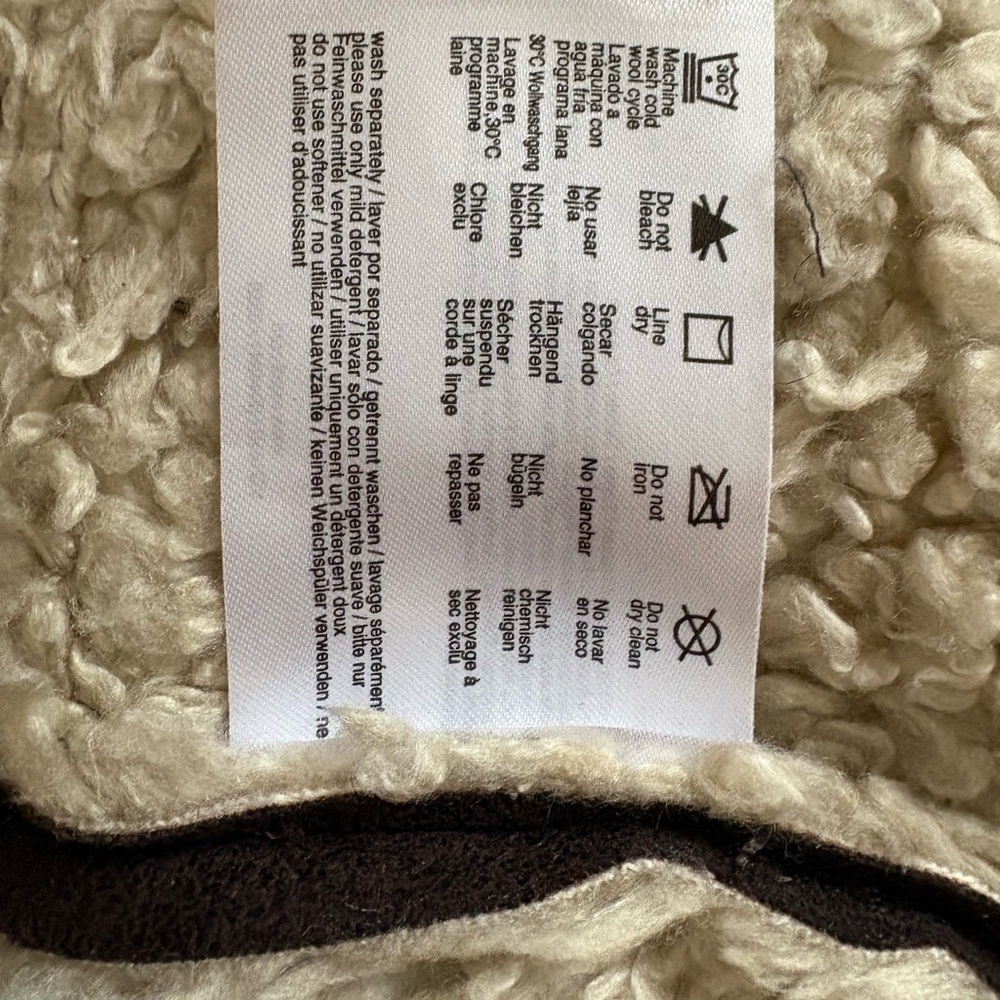Y2K Esprit shearling vest 🤎 ( size 6 - small) - Picture 7 of 7
